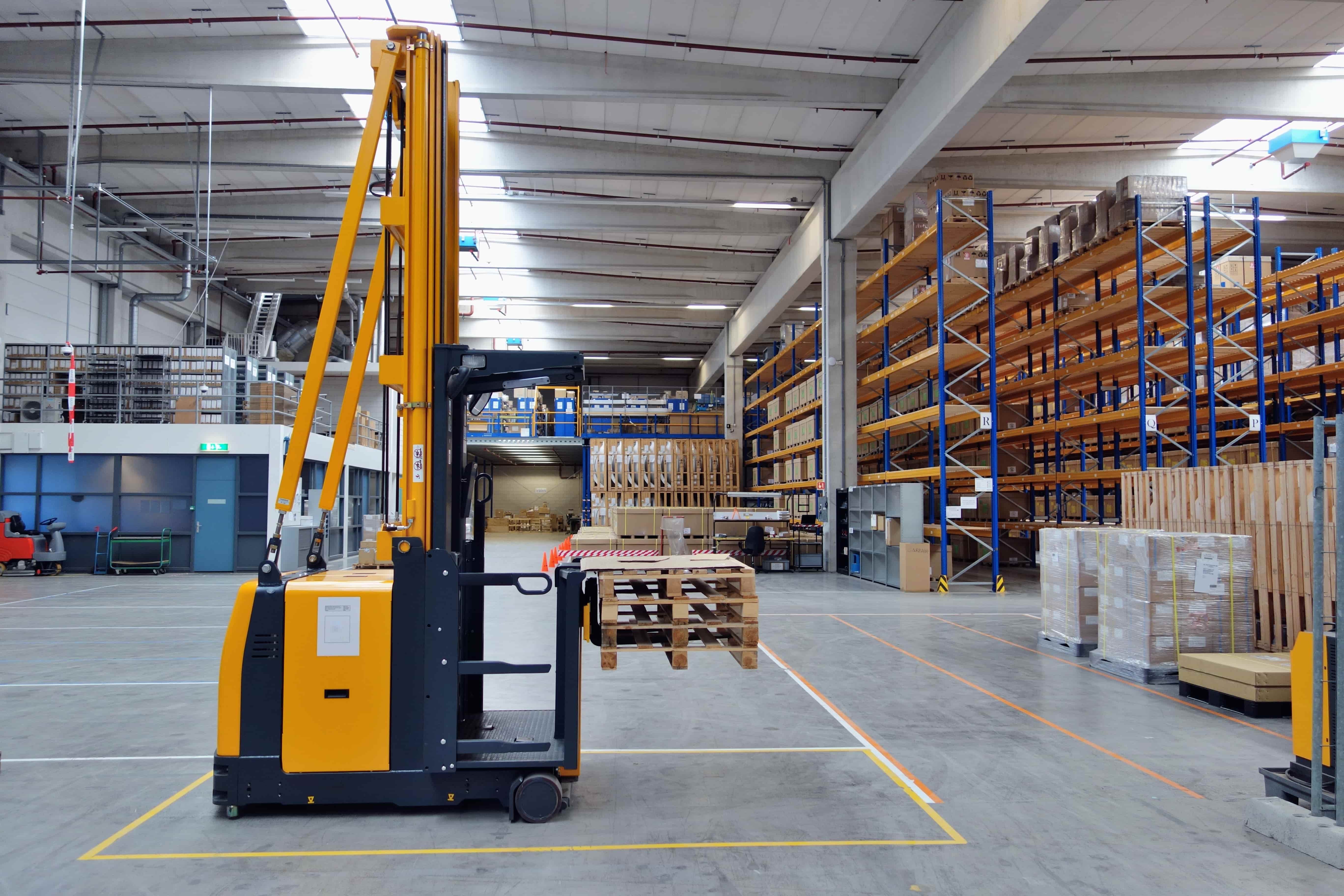 what is cherry picker forklift